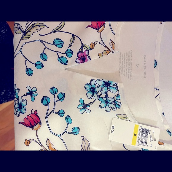 Floral Split Neck Short Sleeve Mixed Media Top - Picture 2 of 5